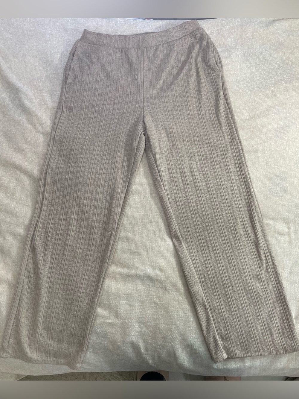 Live 2 lounge  woman Pleated Wide-Leg Knit Pants - Light Taupe size M